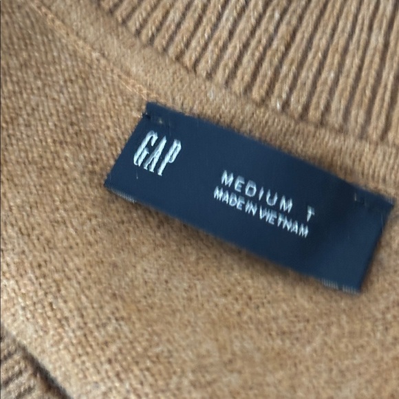 🎻 Bundle of 3 GAP Sweaters/Shirt Size Medium Tall - Picture 5 of 5